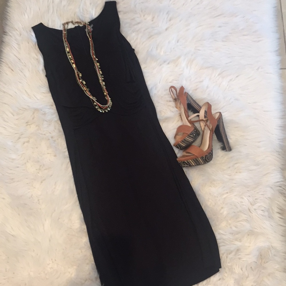 Dress - Picture 2 of 4